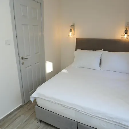Ξενοδοχείο Mia Bella *